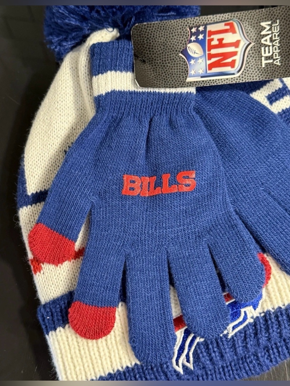 Buffalo Bills Hat and Gloves NFL NWT - Picture 3 of 4